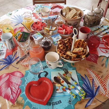 Fenetre Sur Les Alpilles Bed and Breakfast Saint-Martin-de-Crau Εξωτερικό φωτογραφία