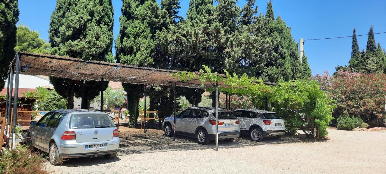 Fenetre Sur Les Alpilles Bed and Breakfast Saint-Martin-de-Crau Εξωτερικό φωτογραφία