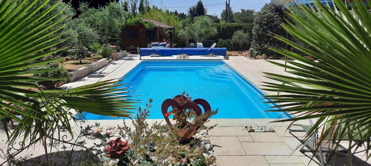 Fenetre Sur Les Alpilles Bed and Breakfast Saint-Martin-de-Crau Εξωτερικό φωτογραφία