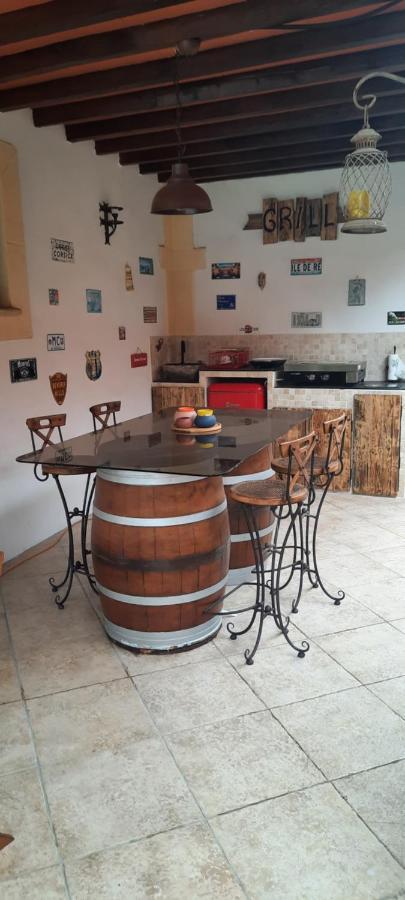 Fenetre Sur Les Alpilles Bed and Breakfast Saint-Martin-de-Crau Εξωτερικό φωτογραφία
